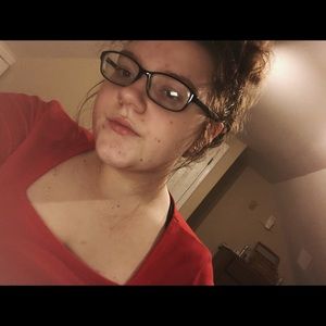 Meet your Posher, Makayla